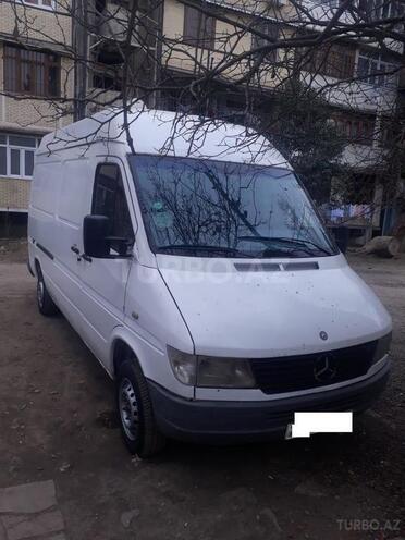 Mercedes Sprinter 208 1995, 407,000 km - 2.5 л - Gəncə