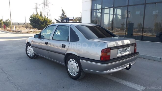 Opel Vectra 1993, 356,325 km - 1.6 l - Bakı