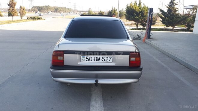 Opel Vectra 1993, 356,325 km - 1.6 l - Bakı