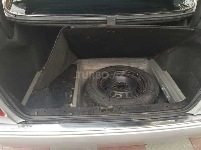 Mercedes E 230 1996, 318,700 km - 2.3 l - Yevlax