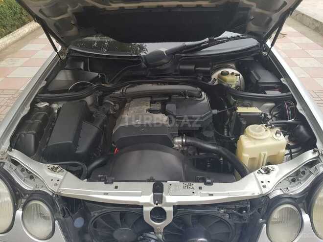 Mercedes E 230 1996, 318,700 km - 2.3 l - Yevlax