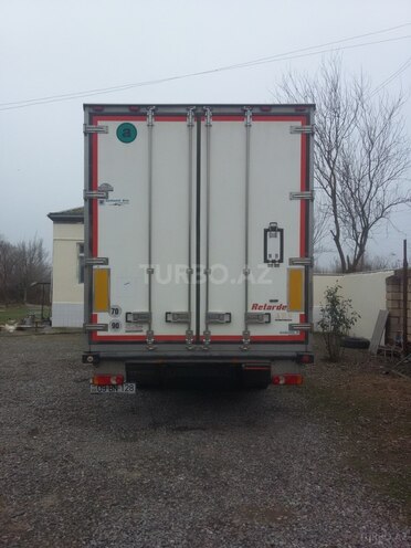 Mercedes Atego 1318 2009, 369,808 km - 4.3 л - Bərdə