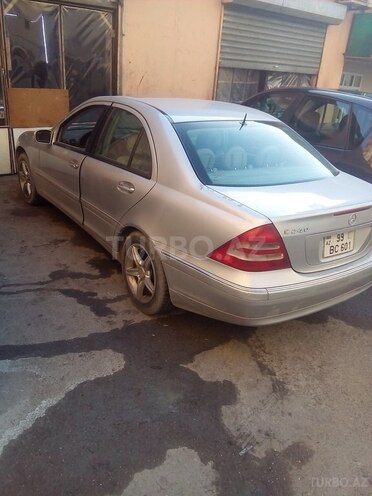 Mercedes C 240 2000, 220,000 km - 2.4 l - Bakı