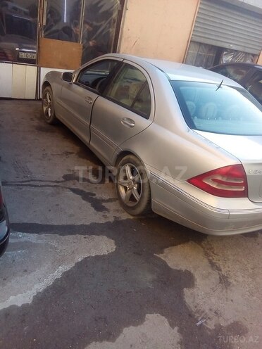 Mercedes C 240 2000, 220,000 km - 2.4 l - Bakı