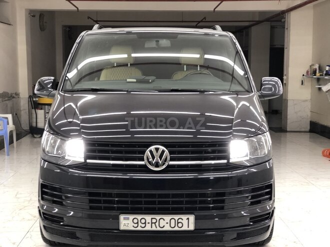 Volkswagen Transporter 2018, 5,800 km - 2.0 л - Bakı