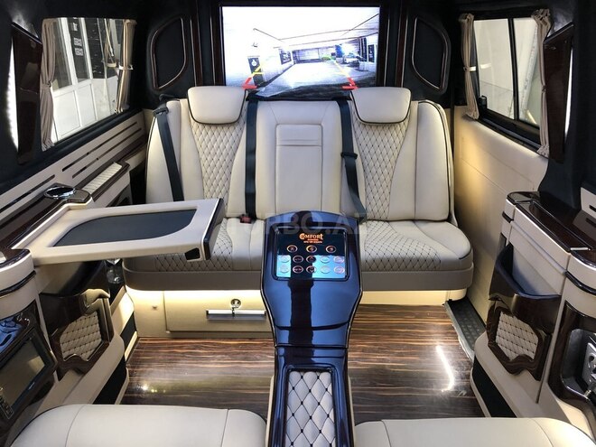Volkswagen Transporter 2018, 5,800 km - 2.0 л - Bakı