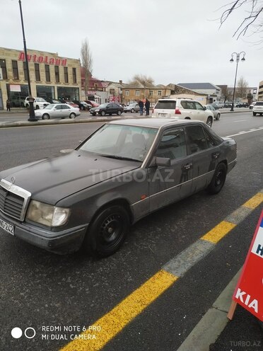 Mercedes E 200 1992, 362,000 km - 2.0 l - Bakı