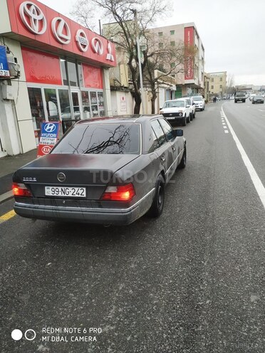 Mercedes E 200 1992, 362,000 km - 2.0 l - Bakı