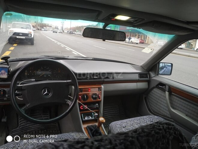Mercedes E 200 1992, 362,000 km - 2.0 l - Bakı