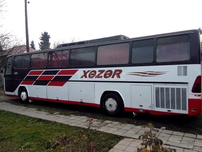 Mercedes  1988, 584,000 km - 12.0 l - Qax