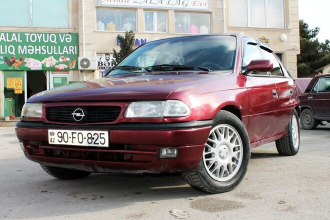 Opel Astra 1997, 371,000 km - 1.6 l - Bakı