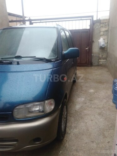 Nissan Serena 2000, 227,312 km - 1.6 l - Bakı