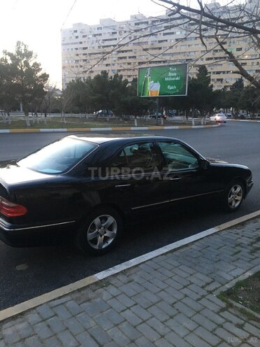 Mercedes E 240 2000, 240,000 km - 2.4 l - Sumqayıt