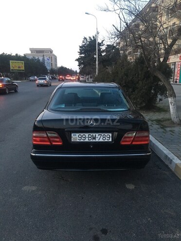 Mercedes E 240 2000, 240,000 km - 2.4 l - Sumqayıt
