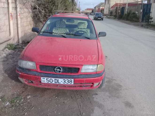 Opel Astra 1995, 247,000 km - 1.6 l - Bakı