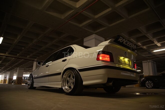 BMW 320 1998, 246,185 km - 2.0 l - Bakı