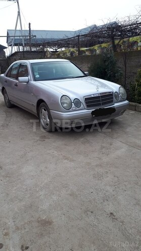 Mercedes E 240 1998, 314,000 km - 2.4 l - Beyləqan