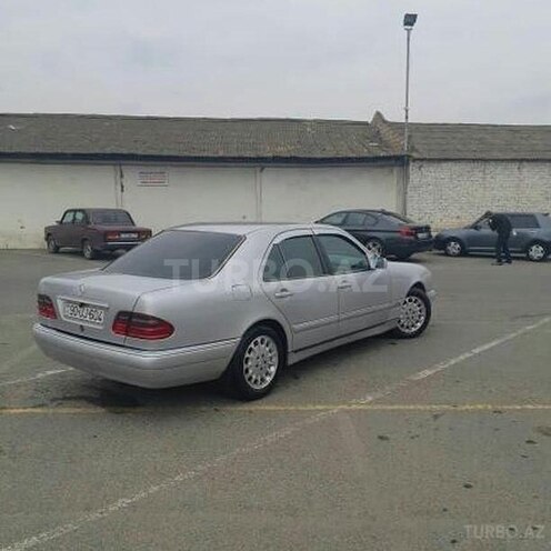 Mercedes E 230 1995, 334,000 km - 0.2 l - Gəncə