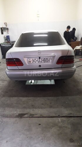 Mercedes E 230 1995, 334,000 km - 0.2 l - Gəncə