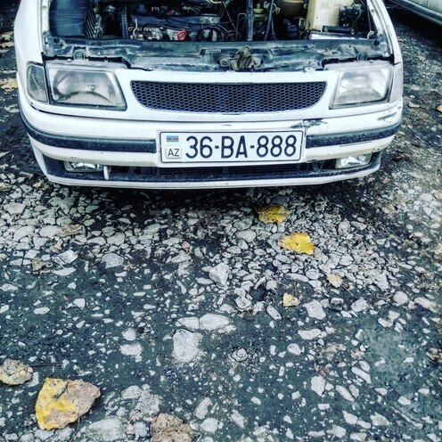 Volkswagen Polo 1995, 170,000 km - 1.8 l - Qəbələ