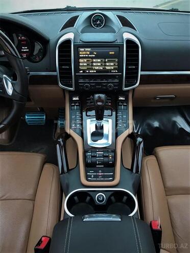 Porsche Cayenne Turbo 2011, 43,000 km - 4.8 л - Bakı