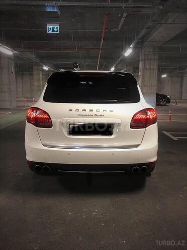 Porsche Cayenne Turbo 2011, 43,000 km - 4.8 л - Bakı