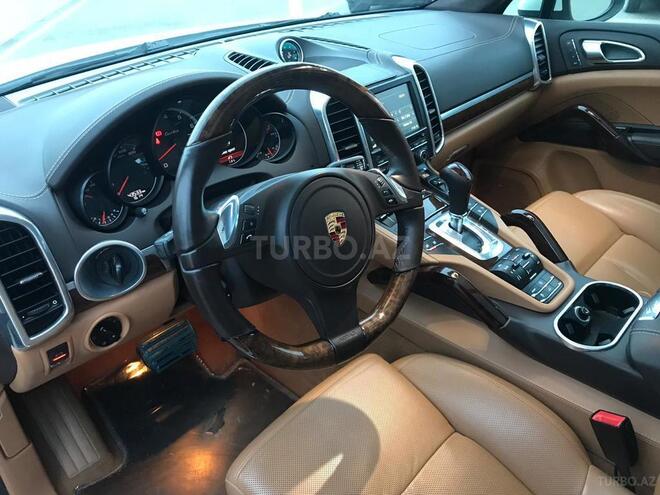Porsche Cayenne Turbo 2011, 43,000 km - 4.8 л - Bakı