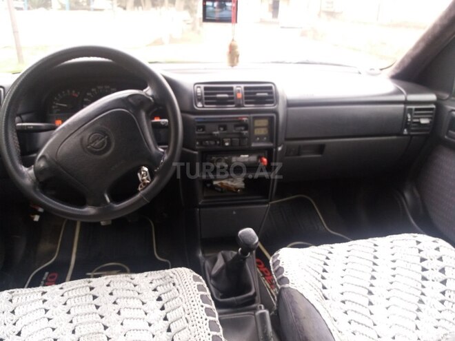 Opel Vectra 1993, 296,000 km - 1.8 l - Sumqayıt