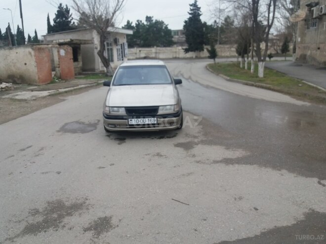 Opel Vectra 1993, 296,000 km - 1.8 l - Sumqayıt