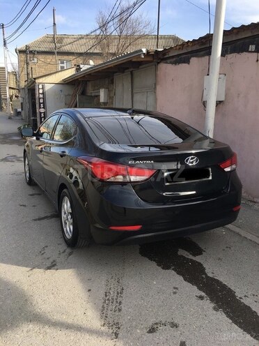 Hyundai Elantra 2015, 95,000 km - 1.8 l - Bakı