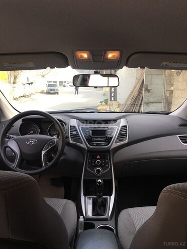 Hyundai Elantra 2015, 95,000 km - 1.8 l - Bakı