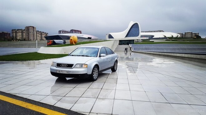 Audi A6 1997, 300,000 km - 0.3 л - Bakı