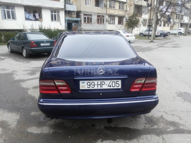 Mercedes E 240 2000, 359,000 km - 2.4 l - Bakı