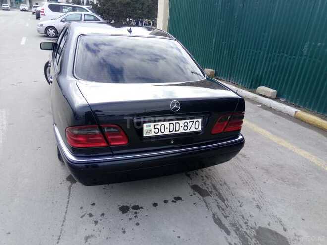 Mercedes E 240 1999, 290,000 km - 2.4 l - Sumqayıt