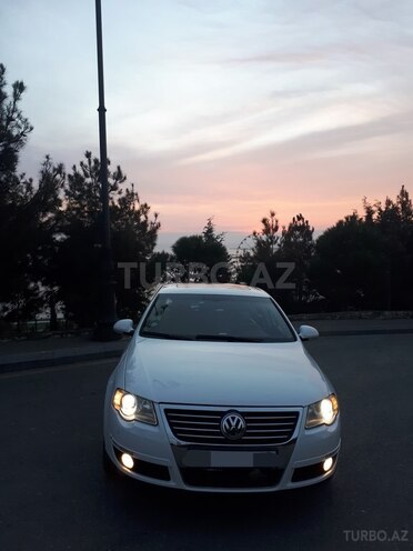 Volkswagen Passat 2007, 233,200 km - 2.0 l - Bakı