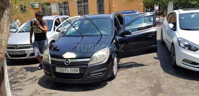 Opel Astra 2005, 271,000 km - 1.8 л - Bakı