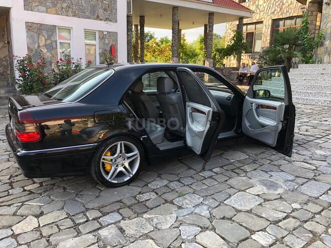 Mercedes C 230 2000, 200,000 km - 2.3 л - Bakı