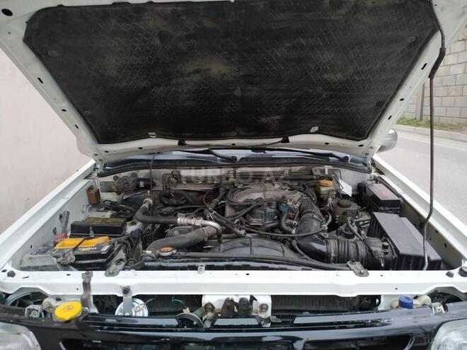 Nissan Pathfinder 1998, 246,000 km - 3.3 l - Bakı