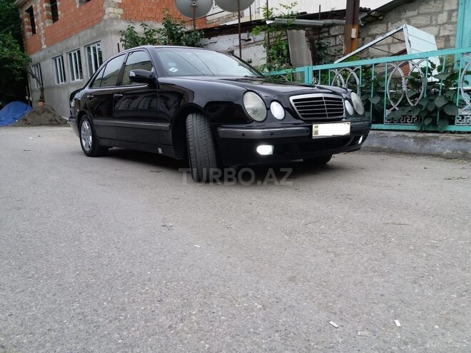 Mercedes E 240 2000, 280,000 km - 2.4 л - Quba