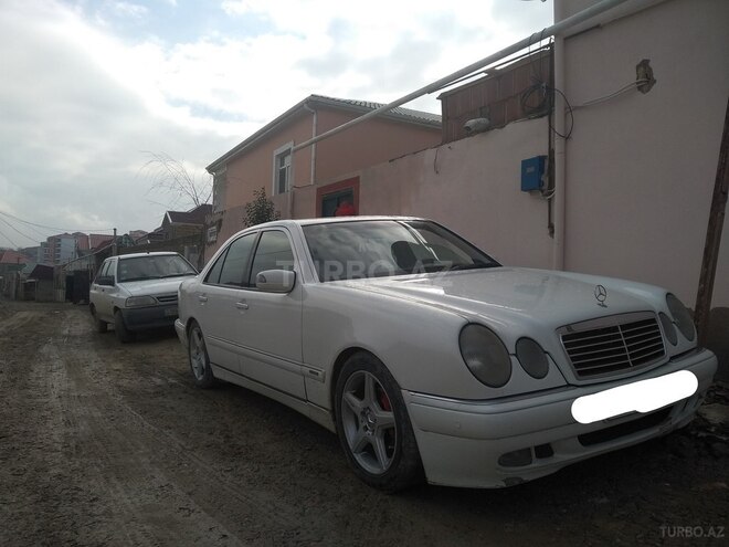 Mercedes E 230 1997, 210,000 km - 2.3 l - Bakı