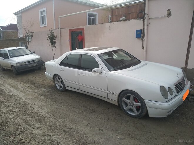 Mercedes E 230 1997, 210,000 km - 2.3 l - Bakı