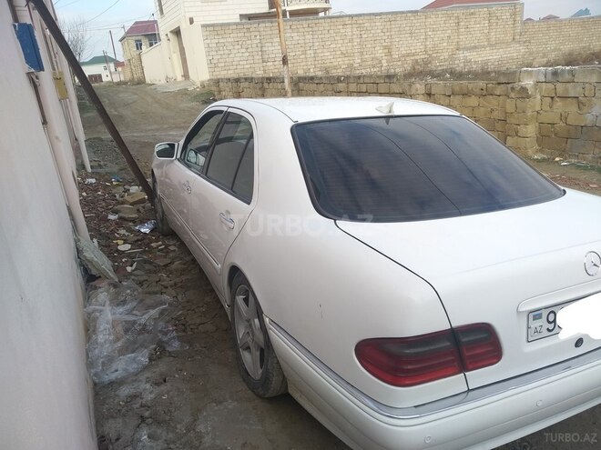 Mercedes E 230 1997, 210,000 km - 2.3 l - Bakı