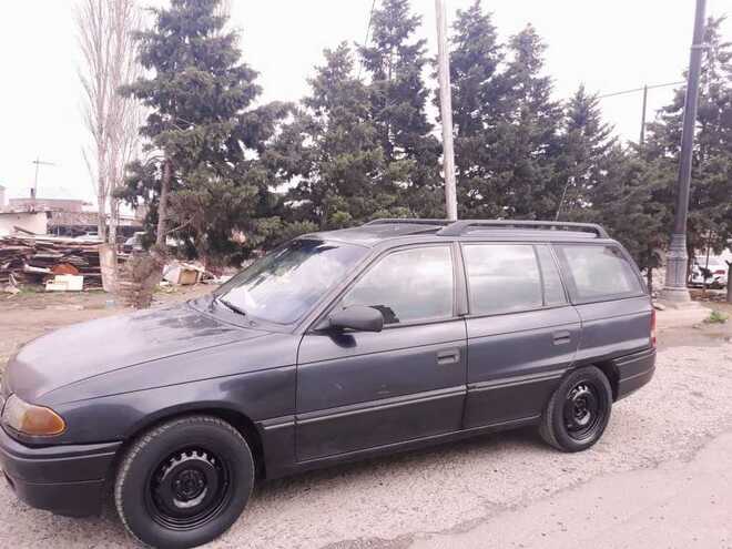 Opel Astra 1994, 325,000 km - 1.6 l - Bakı