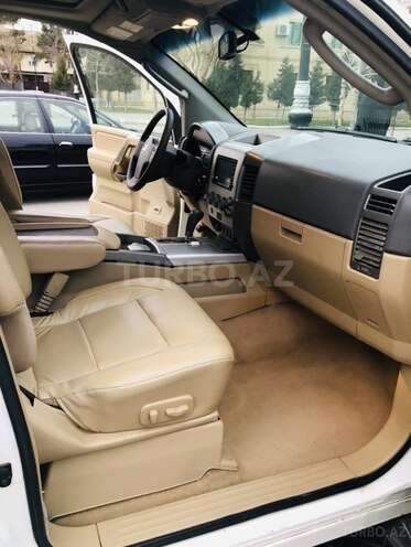 Nissan Armada 2005, 110,000 km - 5.6 l - Bakı