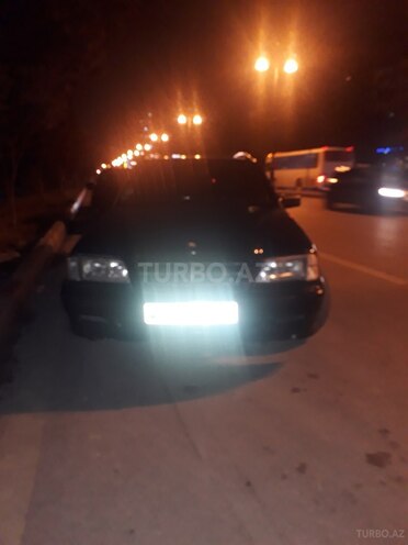 Mercedes C 200 2000, 350,000 km - 2.0 л - Bakı