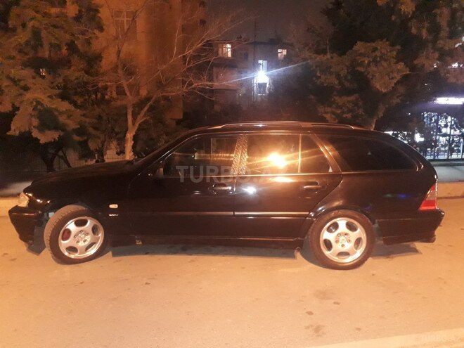 Mercedes C 200 2000, 350,000 km - 2.0 л - Bakı