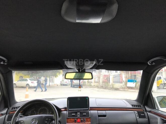 Mercedes E 220 1999, 319,000 km - 2.2 л - Bakı