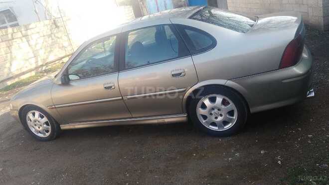Opel Vectra 1999, 295,000 km - 2.0 l - Bərdə