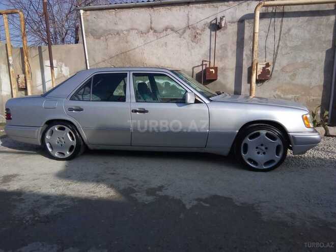 Mercedes E 320 1993, 32,125 km - 3.2 l - Bakı