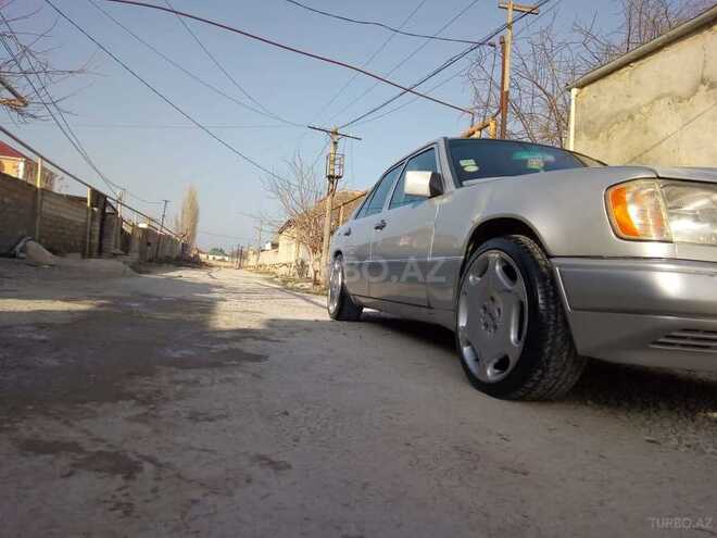 Mercedes E 320 1993, 32,125 km - 3.2 l - Bakı